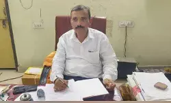 ఈనెల 31లోగా రేషన్ కార్డులకు ఈ-కేవైసీ చేయాలి : తహశీల్దార్ ఆదేశం ఈనెల 31లోగా రేషన్ కార్డులకు ఈ-కేవైసీ చేయాలి : తహశీల్దార్ ఆదేశం