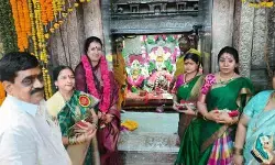 సామూహిక కుంకుమార్చనలో పాల్గొన్న కేంద్ర మంత్రి కిషన్ రెడ్డి సతీమణి కావ్య రెడ్డి సామూహిక కుంకుమార్చనలో పాల్గొన్న కేంద్ర మంత్రి కిషన్ రెడ్డి సతీమణి కావ్య రెడ్డి