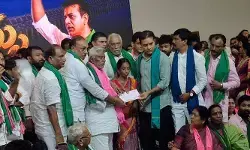 మంచిర్యాల ఎమ్మెల్యే హద్దులు దాటద్దని హెచ్చరించిన కేటీఆర్ మంచిర్యాల ఎమ్మెల్యే హద్దులు దాటద్దని హెచ్చరించిన కేటీఆర్