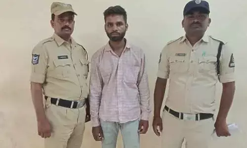 అనుమానాస్పదంగా సంచరిస్తూ పట్టుబడ్డ వ్యక్తికి 3 రోజుల జైలు శిక్ష