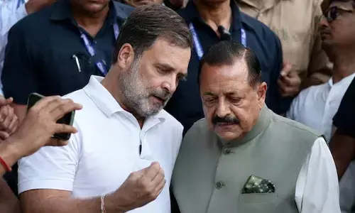 ప్రధాని నివాసం వద్ద మెరుపు ధర్నా.. రాహుల్ గాంధీతో కేంద్ర మంత్రి జితేంద్ర సింగ్ చర్చలు