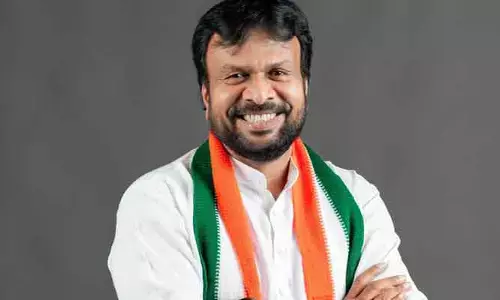 ప్రశ్నించే గొంతులను అణచలేరు: టీపీసీసీ ప్రధాన కార్యదర్శి