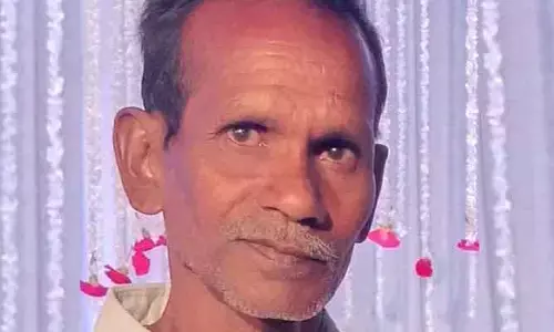 జమ్మికుంట రైల్వే ట్రాక్‌పై వ్యక్తి ఆత్మహత్య..