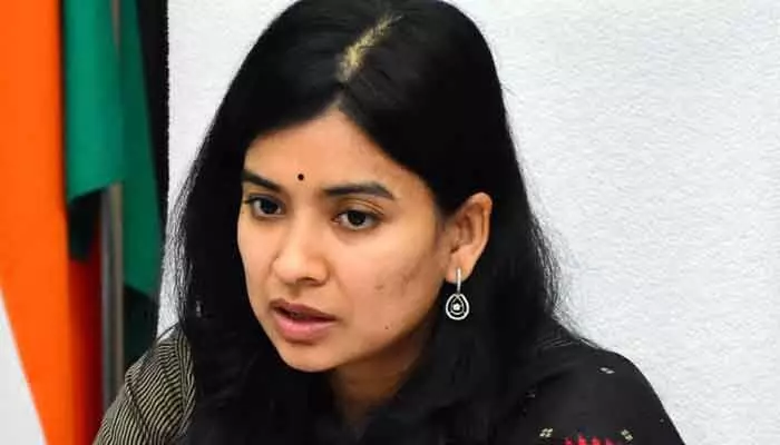నీటి సంరక్షణ పనులు ముమ్మరం చేయాలి.. సంబంధిత అధికారులతో కలెక్టర్ టెలీ కాన్ఫరెన్స్ నీటి సంరక్షణ పనులు ముమ్మరం చేయాలి.. సంబంధిత అధికారులతో కలెక్టర్ టెలీ కాన్ఫరెన్స్