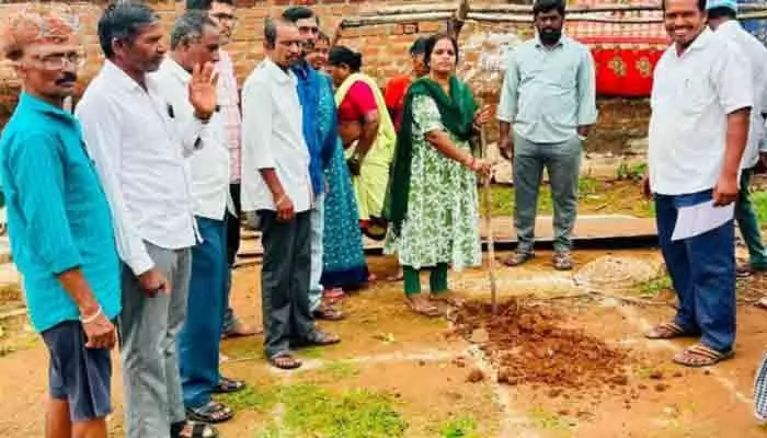 మాట నిలబెట్టుకున్న ఎమ్మెల్యే మాట నిలబెట్టుకున్న ఎమ్మెల్యే