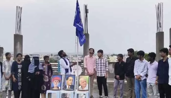 రాజ్యాంగ పరిరక్షణే భీమ్ ఆర్మీ లక్ష్యం.. భీమ్ ఆర్మీ జిల్లా అధ్యక్షుడు రాజ్యాంగ పరిరక్షణే భీమ్ ఆర్మీ లక్ష్యం.. భీమ్ ఆర్మీ జిల్లా అధ్యక్షుడు