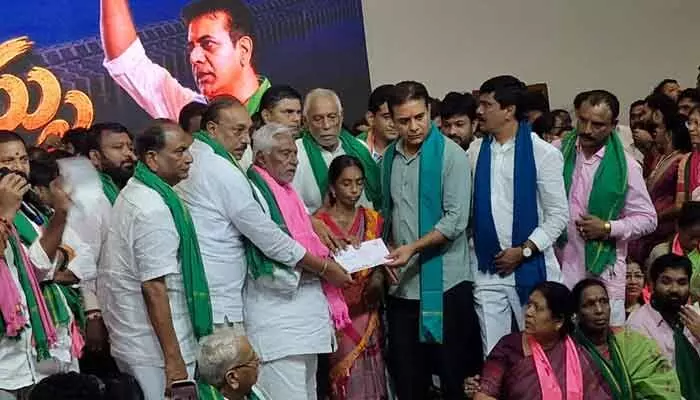మంచిర్యాల ఎమ్మెల్యే హద్దులు దాటద్దని హెచ్చరించిన కేటీఆర్ మంచిర్యాల ఎమ్మెల్యే హద్దులు దాటద్దని హెచ్చరించిన కేటీఆర్