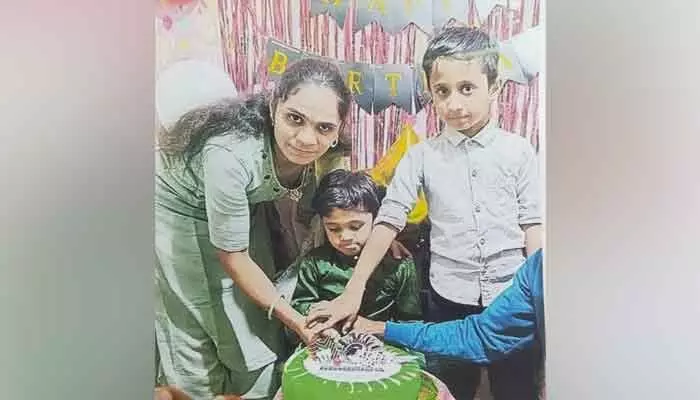 భార్యభర్తలు గొడవ... ఇద్దరు పిల్లలతో సహా భార్య అదృశ్యం భార్యభర్తలు గొడవ... ఇద్దరు పిల్లలతో సహా భార్య అదృశ్యం