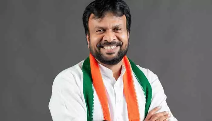 ప్రశ్నించే గొంతులను అణచలేరు: టీపీసీసీ ప్రధాన కార్యదర్శి ప్రశ్నించే గొంతులను అణచలేరు: టీపీసీసీ ప్రధాన కార్యదర్శి