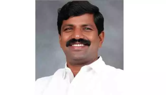 వేముల వీరేశంకు మంత్రి హోదా వేముల వీరేశంకు మంత్రి హోదా