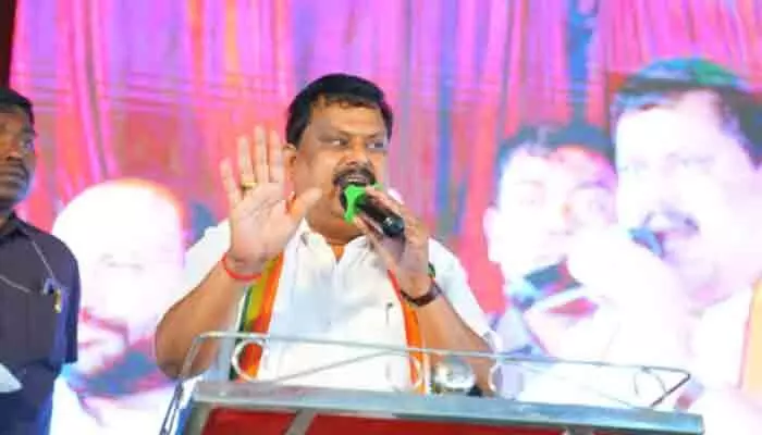 అర్హులైన ప్రతి ఒక్కరికీ ఓటు హక్కు కల్పించడమే ధ్యేయం అర్హులైన ప్రతి ఒక్కరికీ ఓటు హక్కు కల్పించడమే ధ్యేయం