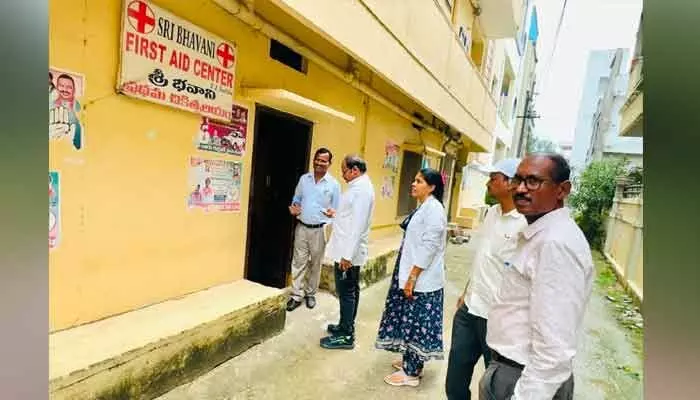 తూప్రాన్ లో పట్టుబడ్డ నకిలీ డాక్టర్.. తూప్రాన్ లో పట్టుబడ్డ నకిలీ డాక్టర్..