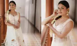 తెల్ల డ్రెస్‌లో మల్లెపూలతో మెరిసిన ఎస్తర్ అనిల్.. కుర్రకారును ఫిదా చేసిన అందాలు