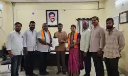 49 వార్డుల సమస్యల పరిష్కారం కోరిన బీజేపీ కౌన్సిలర్లు 49 వార్డుల సమస్యల పరిష్కారం కోరిన బీజేపీ కౌన్సిలర్లు