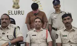 చైన్ స్నాచర్ అరెస్ట్... మంగళసూత్రం, బైక్ స్వాధీనం