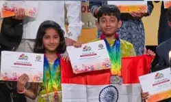 సింగపూర్‌ మ్యాథ్స్ ఒలింపియాడ్‌ విజేతలు ముంబై అన్నా చెల్లెల్లు