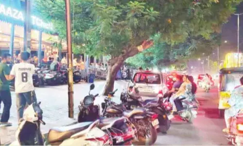నరకంగా తార్నాక-లాలాపేట రహదారి