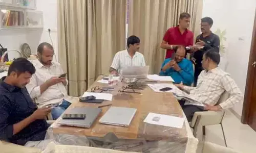 ముత్యం వెంకటరమణ ఇంట్లో రూ. 15 కోట్ల ఆస్తులు గుర్తించిన ఏసీబీ అధికారులు
