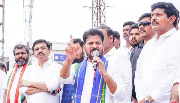 కొడంగల్లో సీఎం రేవంత్ రికార్డు పర్యటన.. కేంద్రంపై సమరభేరి! కొడంగల్లో సీఎం రేవంత్ రికార్డు పర్యటన.. కేంద్రంపై సమరభేరి!
