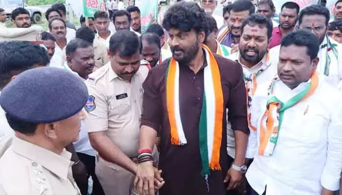 ప్రజాస్వామ్యాన్ని అణచివేసే ప్రయత్నాలను కాంగ్రెస్ ఎప్పటికీ సహించదు: ఎమ్మెల్యే ప్రజాస్వామ్యాన్ని అణచివేసే ప్రయత్నాలను కాంగ్రెస్ ఎప్పటికీ సహించదు: ఎమ్మెల్యే