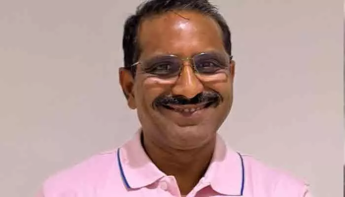 డిప్యూటీ జనరల్ మేనేజర్ ముత్యం వెంకటరమణ నివాసంలో ఏసీబీ సోదాలు డిప్యూటీ జనరల్ మేనేజర్ ముత్యం వెంకటరమణ నివాసంలో ఏసీబీ సోదాలు