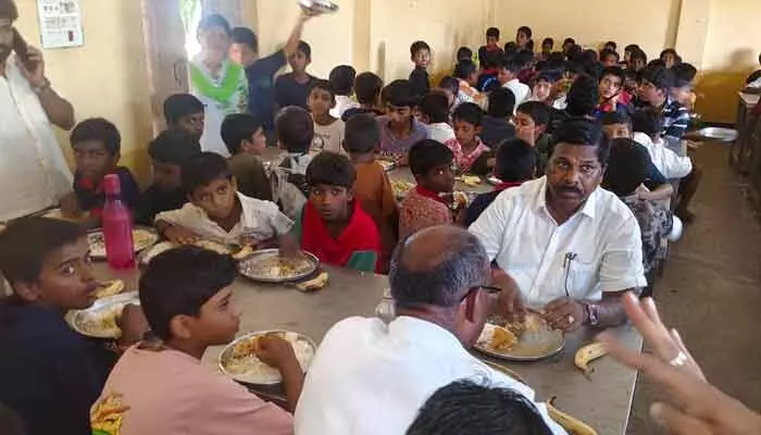 విద్యార్థులకు విద్యా, భోజనం నాణ్యత విషయాలలో రాజీ పడొద్దు విద్యార్థులకు విద్యా, భోజనం నాణ్యత విషయాలలో రాజీ పడొద్దు