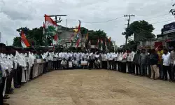 కేంద్ర నిరంకుశ వైఖరికి వ్యతిరేకంగా కేసముద్రంలో కాంగ్రెస్ మహాధర్నా