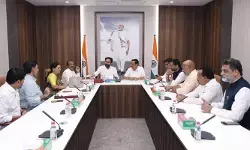 కేంద్ర జల శక్తి శాఖ మంత్రి సీఆర్ పాటిల్తో తెలంగాణ బీజేపీ ఎంపీలు భేటీ కేంద్ర జల శక్తి శాఖ మంత్రి సీఆర్ పాటిల్తో తెలంగాణ బీజేపీ ఎంపీలు భేటీ