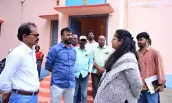 ఆవరణ చుట్టూ మొక్కలు నాటించాలి : కలెక్టర్ ప్రతిమా సింగ్