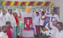 సమాజాన్ని ప్రేమించిన వ్యక్తి కామ్రేడ్ బొల్లెద్దుల శ్రీనివాస్ సమాజాన్ని ప్రేమించిన వ్యక్తి కామ్రేడ్ బొల్లెద్దుల శ్రీనివాస్