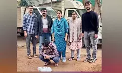 పాన్ షాపులో గంజాయి అమ్మకాలు.. పాన్ షాపులో గంజాయి అమ్మకాలు..