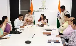అర్హులైన లబ్ధిదారులకు రాయితీలు సత్వరమే మంజూరు చేయాలి : కలెక్టర్ డాక్టర్ ప్రియాంక ఆలా అర్హులైన లబ్ధిదారులకు రాయితీలు సత్వరమే మంజూరు చేయాలి : కలెక్టర్ డాక్టర్ ప్రియాంక ఆలా