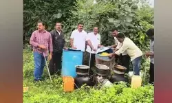 పెంబి, ఇటిక్యాల తండాల పై ఎక్సైజ్ దాడులు పెంబి, ఇటిక్యాల తండాల పై ఎక్సైజ్ దాడులు