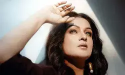 ఆ టైమ్లో నొప్పిని తట్టుకోలేకపోయా.. ప్రముఖ నటి షాకింగ్ కామెంట్స్ వైరల్ ఆ టైమ్లో నొప్పిని తట్టుకోలేకపోయా.. ప్రముఖ నటి షాకింగ్ కామెంట్స్ వైరల్