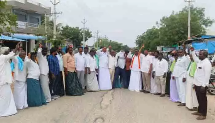 కేంద్ర విద్యాశాఖ మంత్రి రాజీనామా చేయాలి కేంద్ర విద్యాశాఖ మంత్రి రాజీనామా చేయాలి
