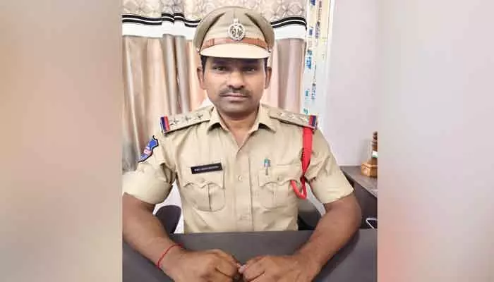 రామన్నపేట సీఐ గా ఎం. రవి బాధ్యతలు స్వీకరణ.. రామన్నపేట సీఐ గా ఎం. రవి బాధ్యతలు స్వీకరణ..