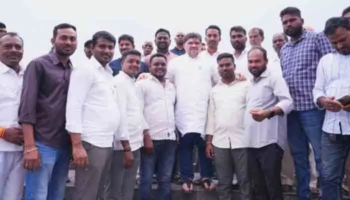 పీవీ ఆశయాలకు శాశ్వత చిరునామా.. వంగరలో విజ్ఞాన కేంద్రం పీవీ ఆశయాలకు శాశ్వత చిరునామా.. వంగరలో విజ్ఞాన కేంద్రం