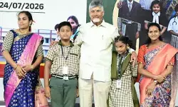 మీకు మార్కులు తగ్గితే.. లోకేశ్కు తగ్గినట్లే : సీఎం చంద్రబాబు మీకు మార్కులు తగ్గితే.. లోకేశ్కు తగ్గినట్లే : సీఎం చంద్రబాబు