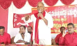 ప్రశ్నాపత్రాల లీకేజీలతో యువత భవిష్యత్తుతో చెలగాటం ప్రశ్నాపత్రాల లీకేజీలతో యువత భవిష్యత్తుతో చెలగాటం