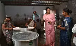 విద్యార్థుల చదువుతో పాటు ఆరోగ్యంపై శ్రద్ధ తీసుకోవాలి