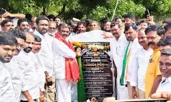 మనస్పర్థలొద్దు మనమంతా ఒక్కటే: ఎమ్మెల్యే మనస్పర్థలొద్దు మనమంతా ఒక్కటే: ఎమ్మెల్యే