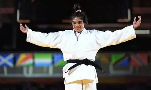 కామన్వెల్త్ గేమ్స్‌లో భారత్‌కు మరో భారీ షాక్.. స్టార్ అథ్లెట్‌ దూరం