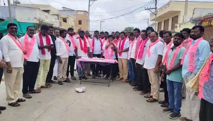 కేటీఆర్ జన్మదినం.. బీఆర్ఎస్ శ్రేణుల్లో సంబరాల సందడి..! కేటీఆర్ జన్మదినం.. బీఆర్ఎస్ శ్రేణుల్లో సంబరాల సందడి..!