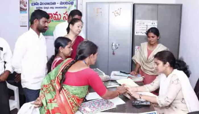 మందిపల్లి పాఠశాల వంట ఏజెన్సీకి షోకాజ్ నోటీసు మందిపల్లి పాఠశాల వంట ఏజెన్సీకి షోకాజ్ నోటీసు
