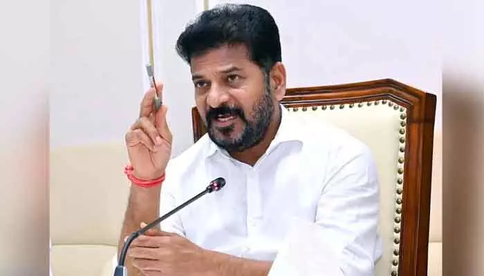 జనావాసాల పరిధిలోనే ఇందిరమ్మ ఇండ్లు : సీఎం రేవంత్ రెడ్డి జనావాసాల పరిధిలోనే ఇందిరమ్మ ఇండ్లు : సీఎం రేవంత్ రెడ్డి