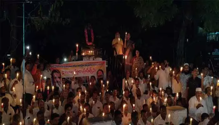 ప్రధాని మోడీ విద్యార్థులకు క్షమాపణ చెప్పాలి ప్రధాని మోడీ విద్యార్థులకు క్షమాపణ చెప్పాలి
