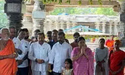 వర్షాలు కురవాలని ప్రత్యేక పూజలు చేసిన ఎమ్మెల్యే నాయిని దంపతులు వర్షాలు కురవాలని ప్రత్యేక పూజలు చేసిన ఎమ్మెల్యే నాయిని దంపతులు