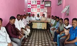 ‘SIR పై ప్రతి ఒక్కరూ దృష్టి సారించాలి’:మాజీ ఎమ్మెల్యే రేగా కాంతారావు ‘SIR పై ప్రతి ఒక్కరూ దృష్టి సారించాలి’:మాజీ ఎమ్మెల్యే రేగా కాంతారావు