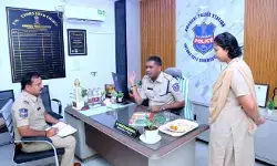 ఆమనగల్లు పోలీస్ స్టేషన్ ను సందర్శించిన ఏసీపీ