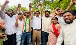ధర్మేంద్ర ప్రధాన్ రాజీనామాతో గాంధీ భవన్‌లో సంబరాలు